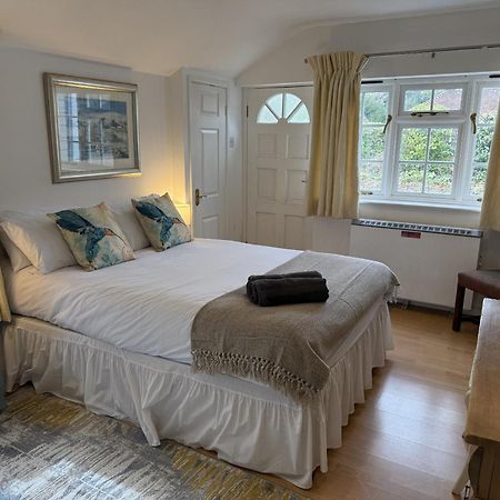 Private Entry Guesthouse Hideaway Hordle Экстерьер фото