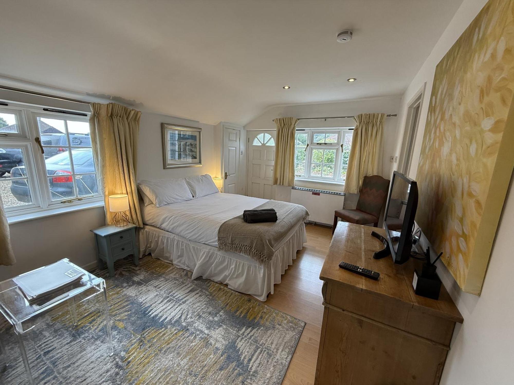 Private Entry Guesthouse Hideaway Hordle Экстерьер фото
